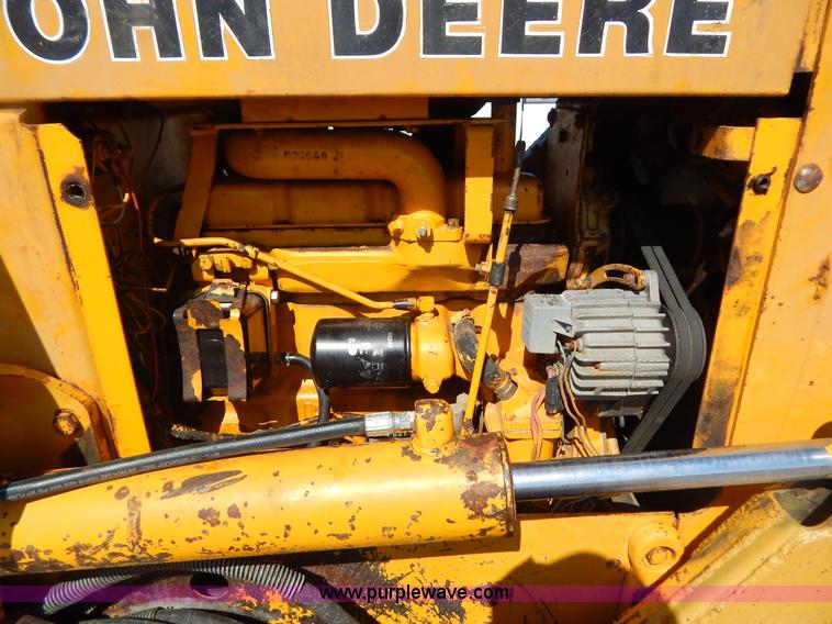 image for item G3144 John Deere 550C dozer