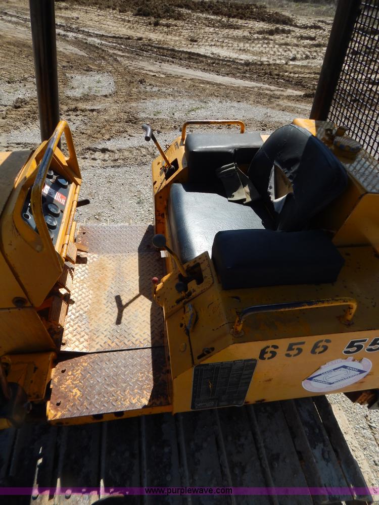 image for item G3144 John Deere 550C dozer