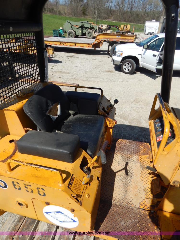 image for item G3144 John Deere 550C dozer