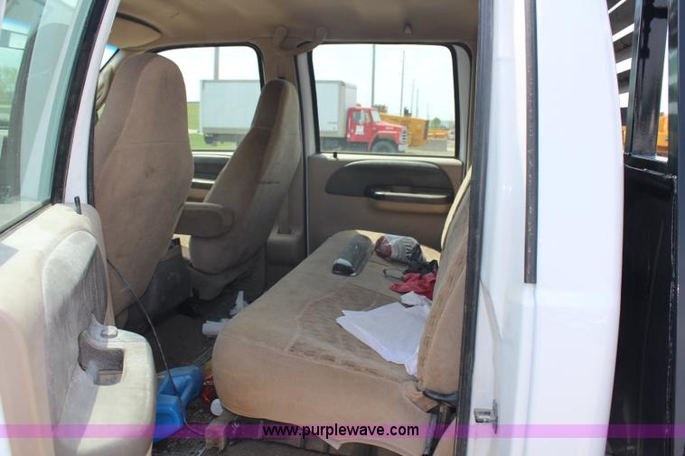 image for item G5100 2000 Ford F550 CrewCab flatbed truck