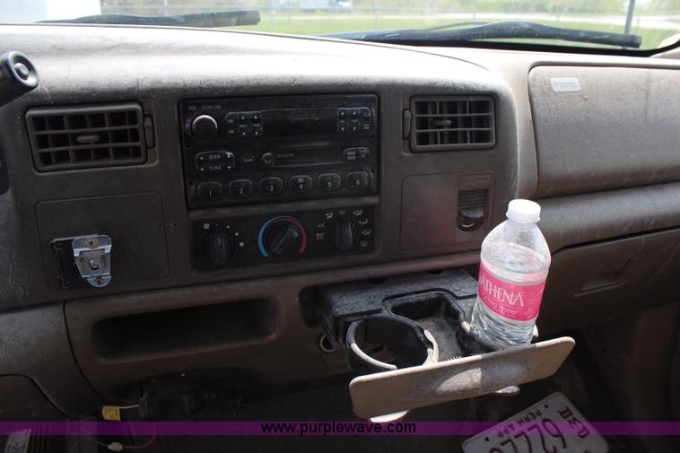 image for item G5100 2000 Ford F550 CrewCab flatbed truck