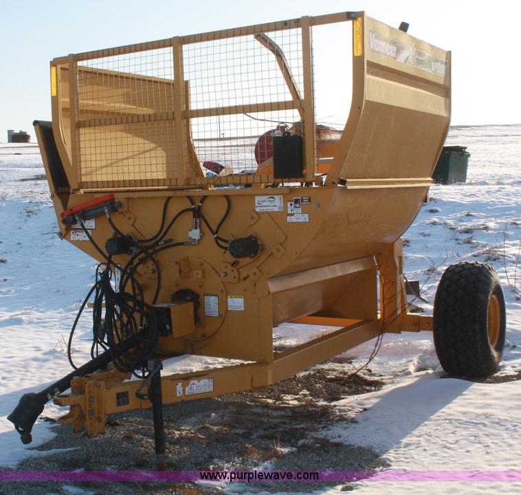 image for item G5355 Vermeer BP8000 bale processor