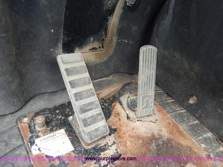 image for item G5396 Terex TH842C telehandler