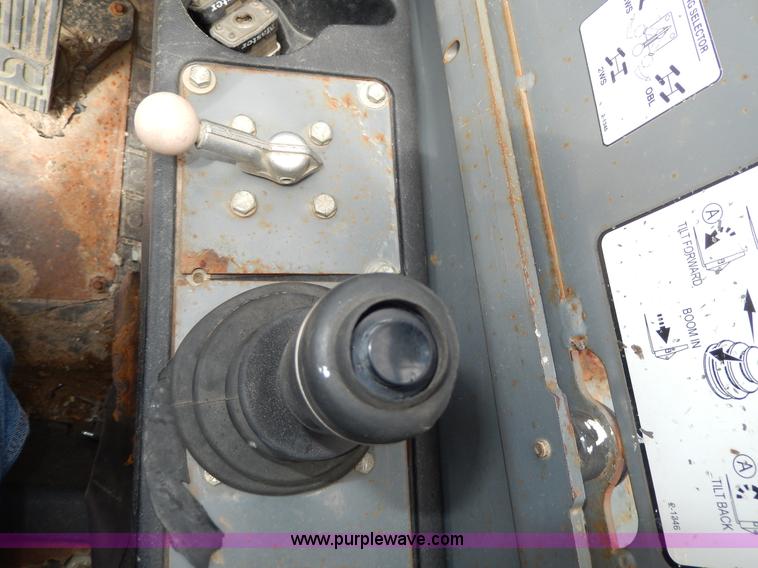 image for item G5396 Terex TH842C telehandler