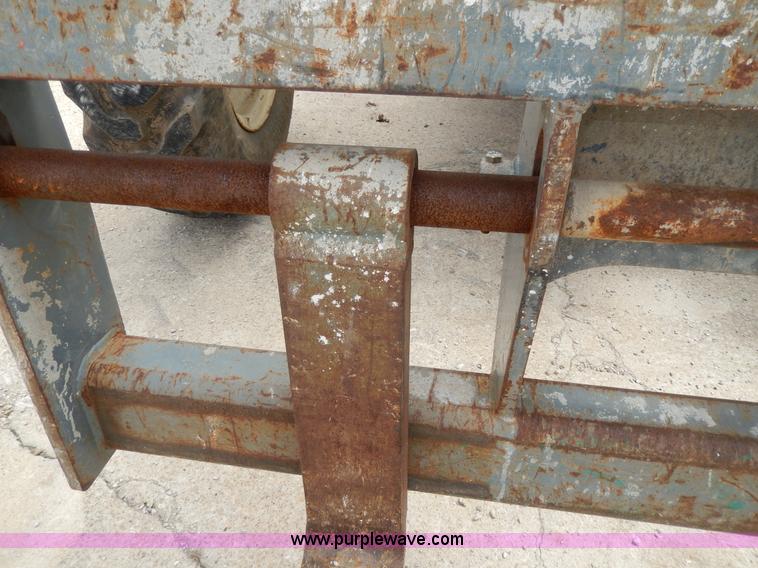 image for item G5396 Terex TH842C telehandler