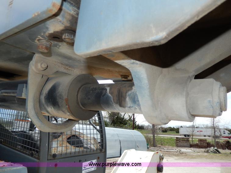 image for item G5396 Terex TH842C telehandler