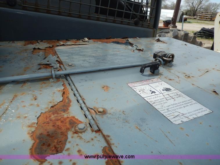 image for item G5396 Terex TH842C telehandler