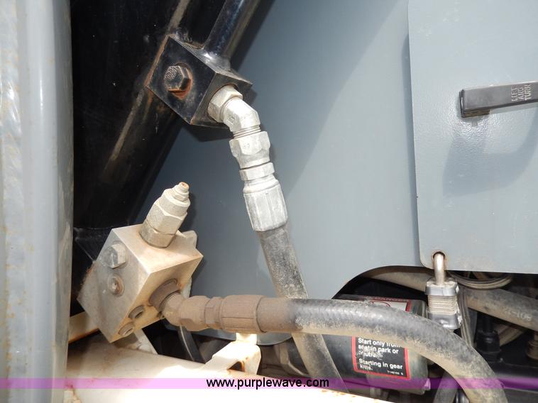 image for item G5396 Terex TH842C telehandler