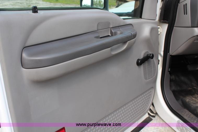 image for item G5401 1999 Ford F550 Super Duty service truck