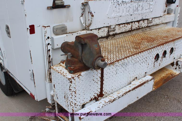 image for item G5401 1999 Ford F550 Super Duty service truck