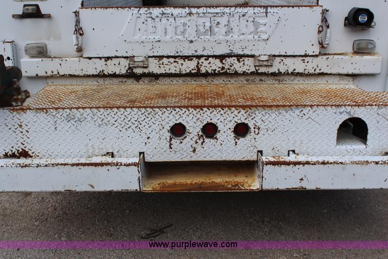 image for item G5401 1999 Ford F550 Super Duty service truck