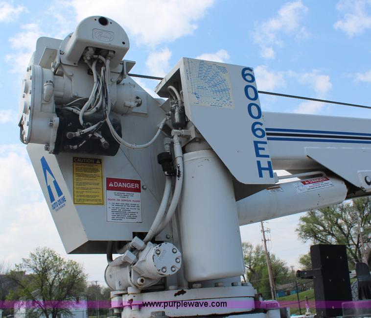 image for item G5401 1999 Ford F550 Super Duty service truck