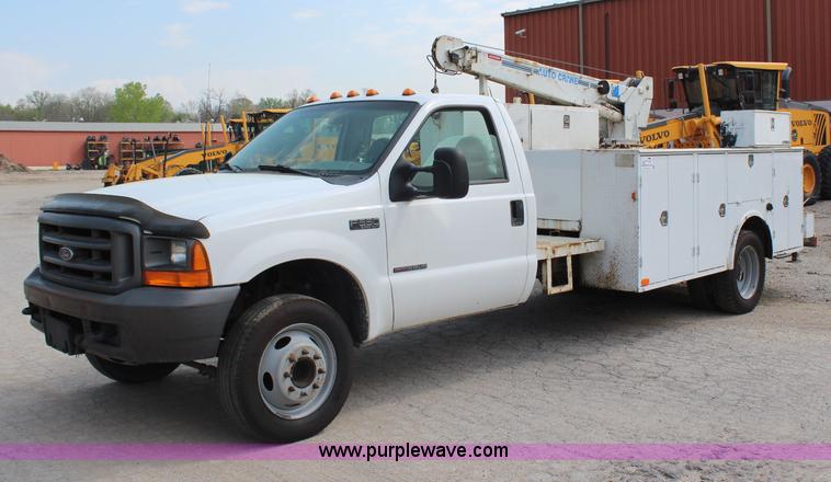 image for item G5402 1999 Ford F550 service truck