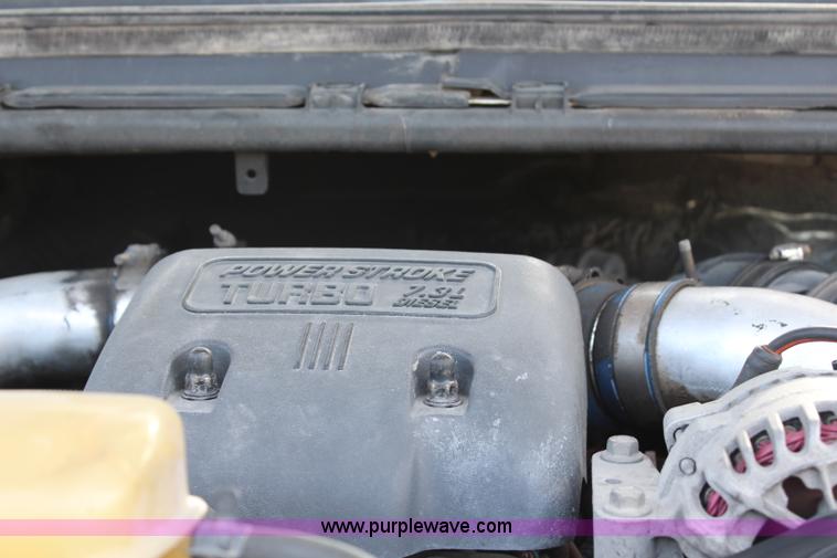 image for item G5402 1999 Ford F550 service truck