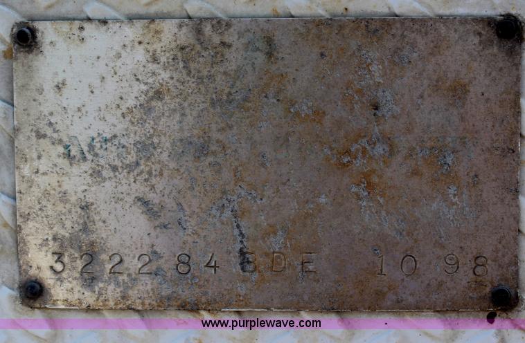 image for item G5402 1999 Ford F550 service truck