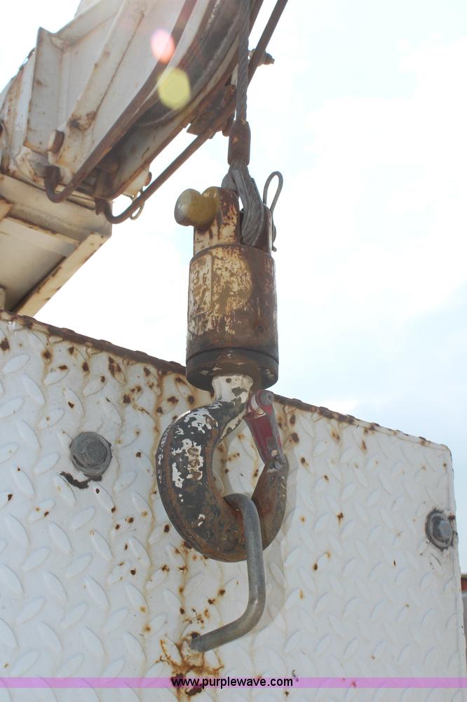 image for item G5402 1999 Ford F550 service truck