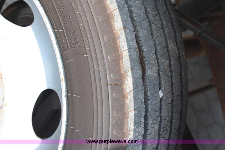 image for item G5402 1999 Ford F550 service truck