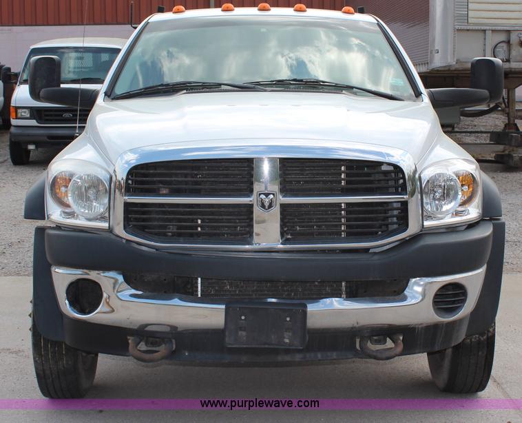 image for item G5404 2008 Dodge Ram 5500 Quad Cab flatbed truck