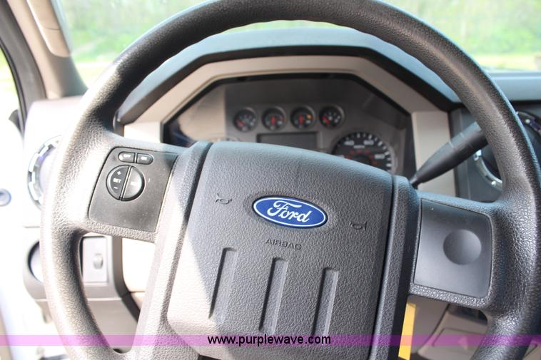 image for item G5411 2008 Ford F450 Super Duty SuperCab flatbed truck