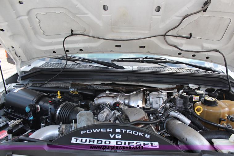 image for item G5411 2008 Ford F450 Super Duty SuperCab flatbed truck