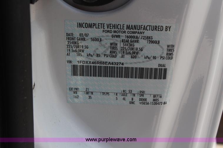 image for item G5411 2008 Ford F450 Super Duty SuperCab flatbed truck