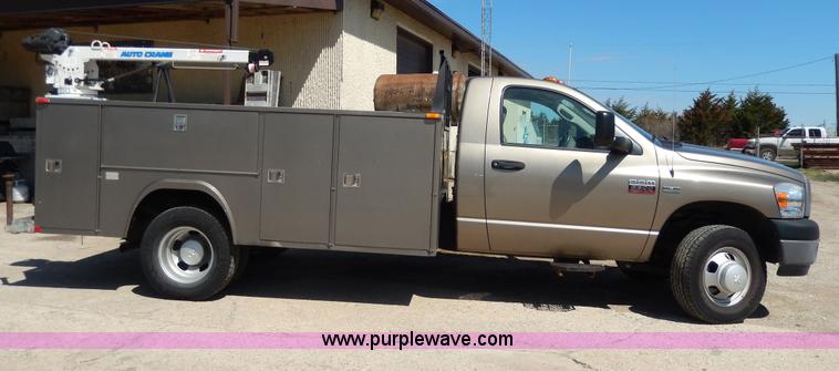image for item G5465 2007 Dodge Ram 3500 service truck