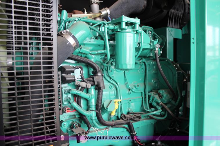 image for item G5494 2010 Cummins Power 150 kW diesel power generator set