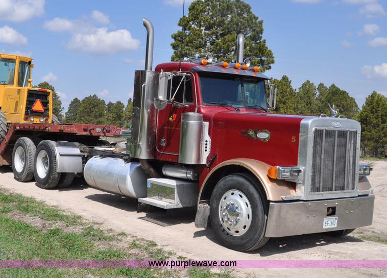 image for item G6021 1996 Peterbilt 379 semi truck
