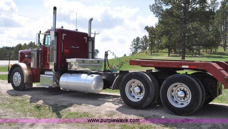 image for item G6021 1996 Peterbilt 379 semi truck