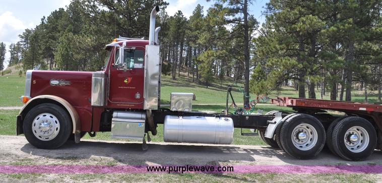 image for item G6021 1996 Peterbilt 379 semi truck