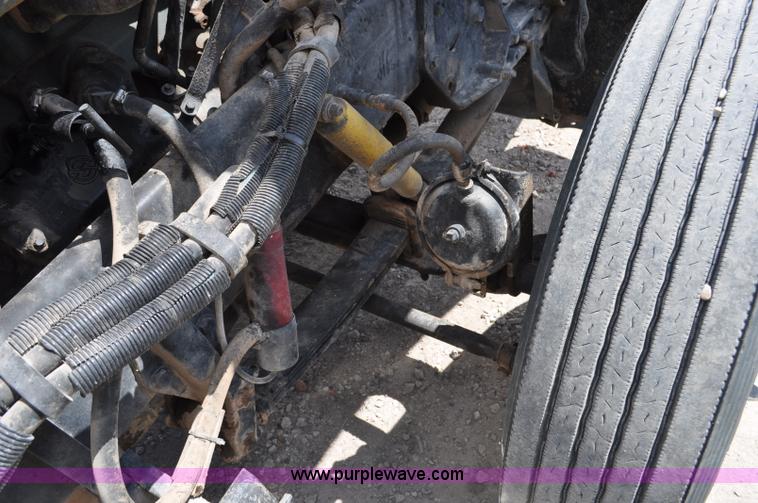 image for item G6021 1996 Peterbilt 379 semi truck