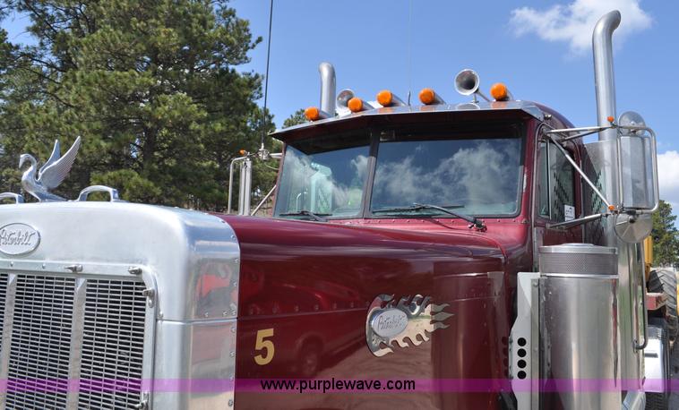 image for item G6021 1996 Peterbilt 379 semi truck