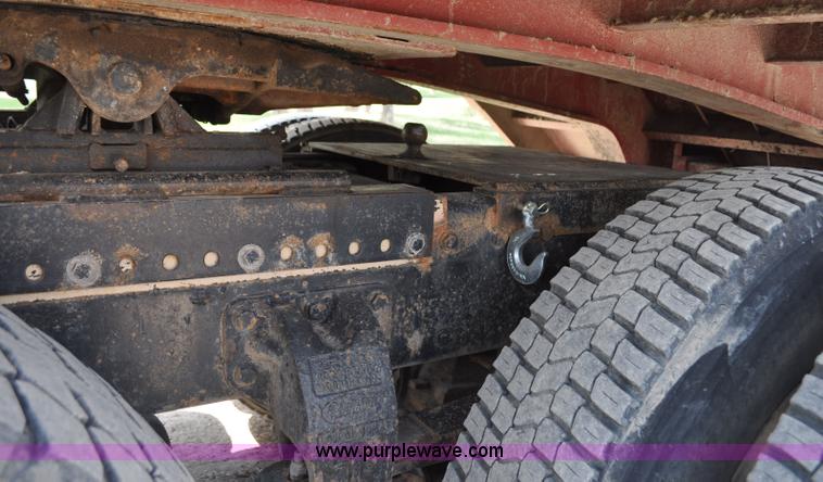 image for item G6021 1996 Peterbilt 379 semi truck