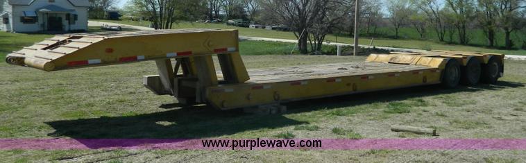 image for item G7853 1974 Hyster 45' low boy trailer