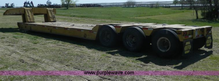 image for item G7853 1974 Hyster 45' low boy trailer