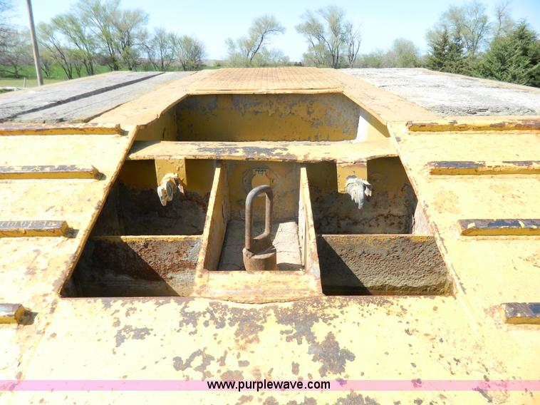 image for item G7853 1974 Hyster 45' low boy trailer