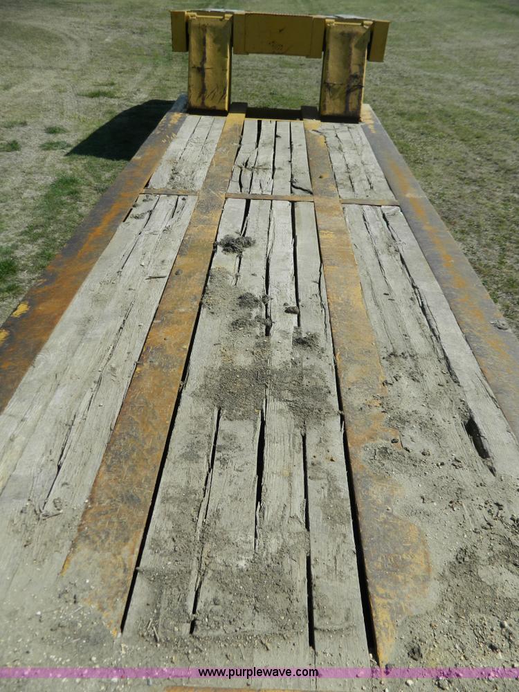 image for item G7853 1974 Hyster 45' low boy trailer