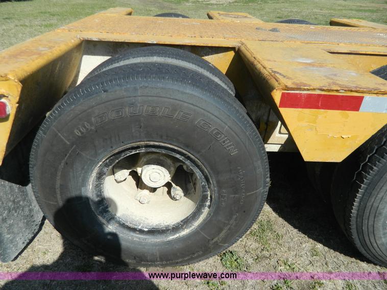 image for item G7853 1974 Hyster 45' low boy trailer