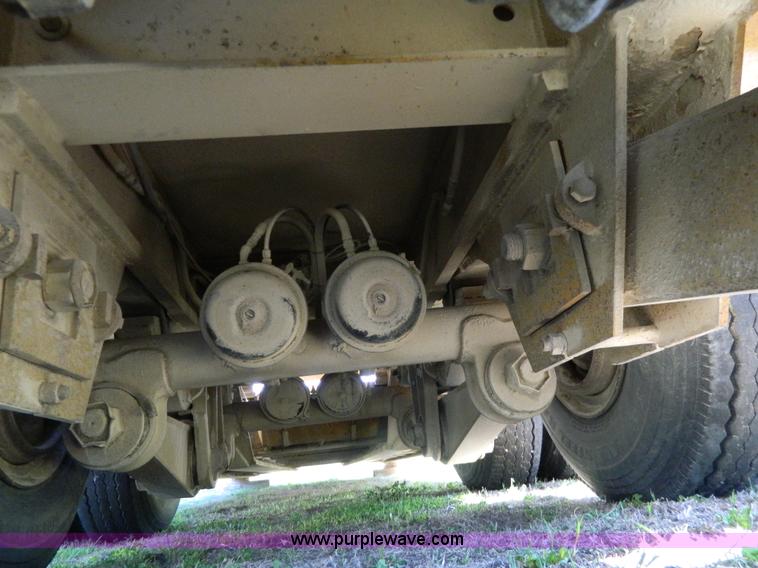 image for item G7853 1974 Hyster 45' low boy trailer