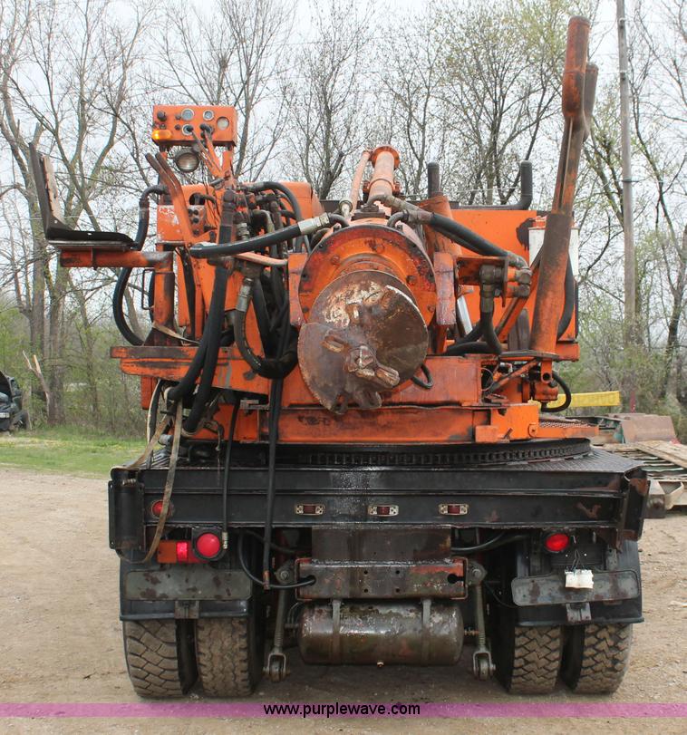 image for item H3674 1984 Mercedes Benz 2028 drill truck