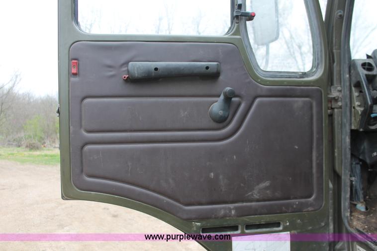 image for item H3674 1984 Mercedes Benz 2028 drill truck