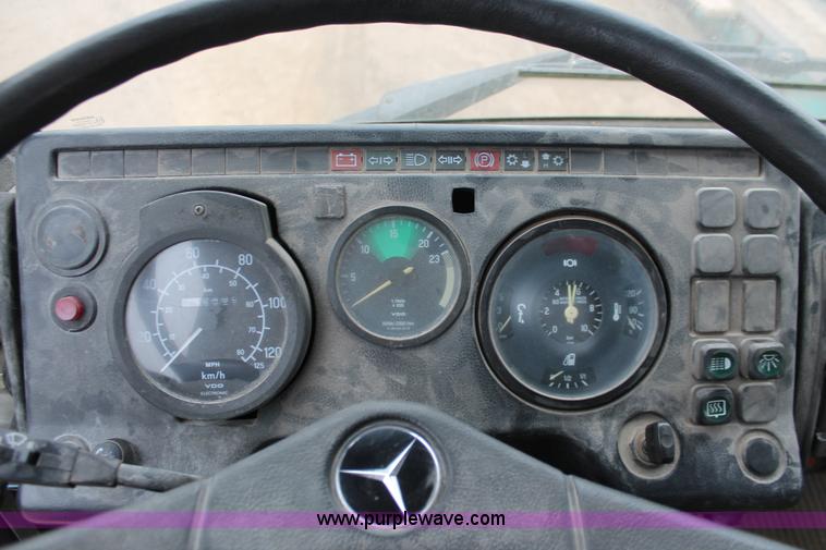 image for item H3674 1984 Mercedes Benz 2028 drill truck