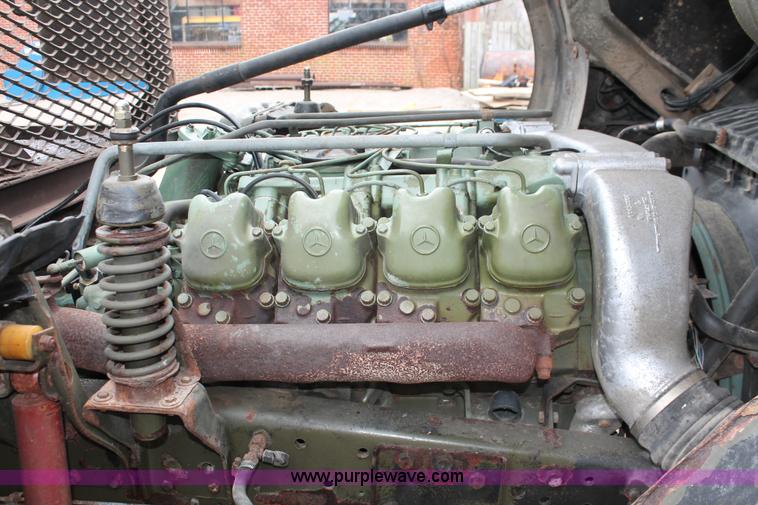 image for item H3674 1984 Mercedes Benz 2028 drill truck