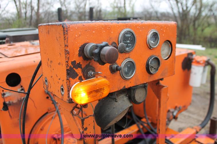 image for item H3674 1984 Mercedes Benz 2028 drill truck