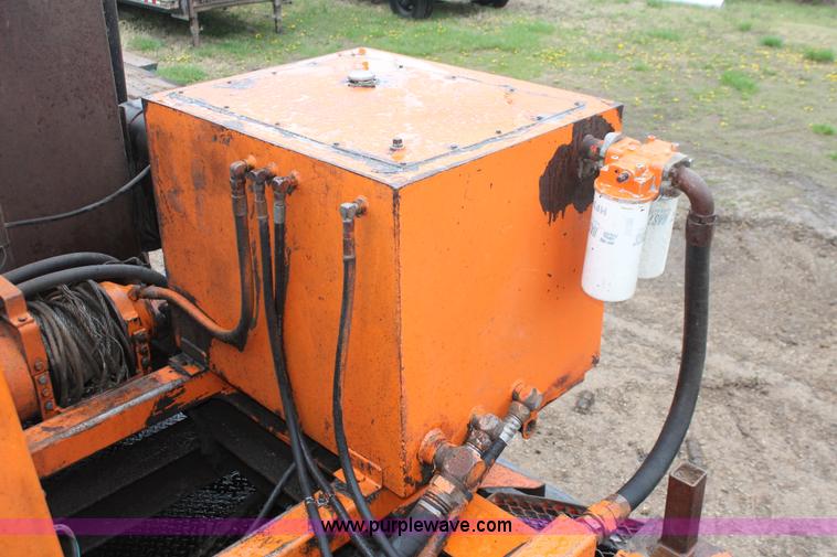 image for item H3674 1984 Mercedes Benz 2028 drill truck