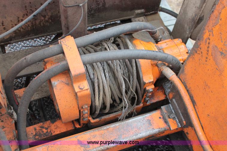 image for item H3674 1984 Mercedes Benz 2028 drill truck