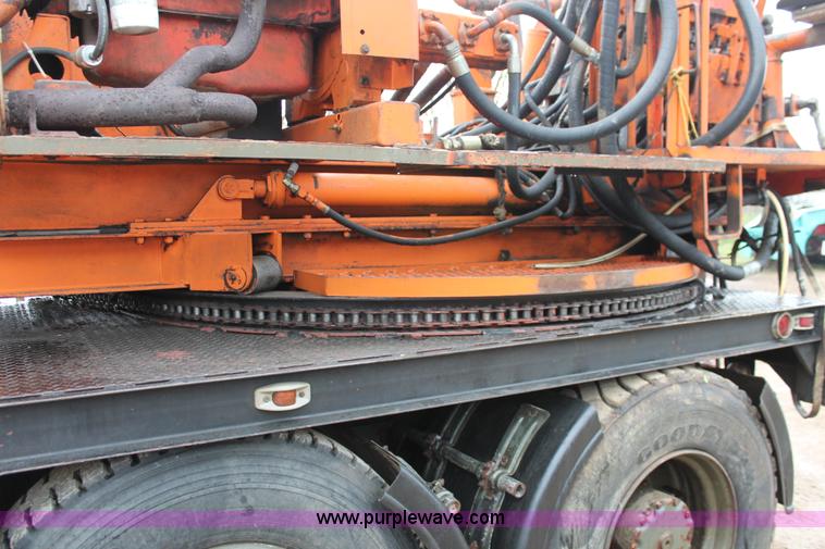 image for item H3674 1984 Mercedes Benz 2028 drill truck