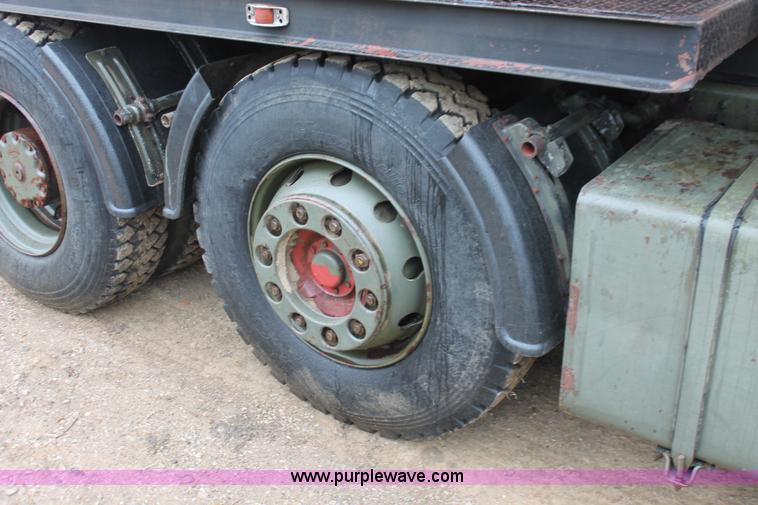 image for item H3674 1984 Mercedes Benz 2028 drill truck