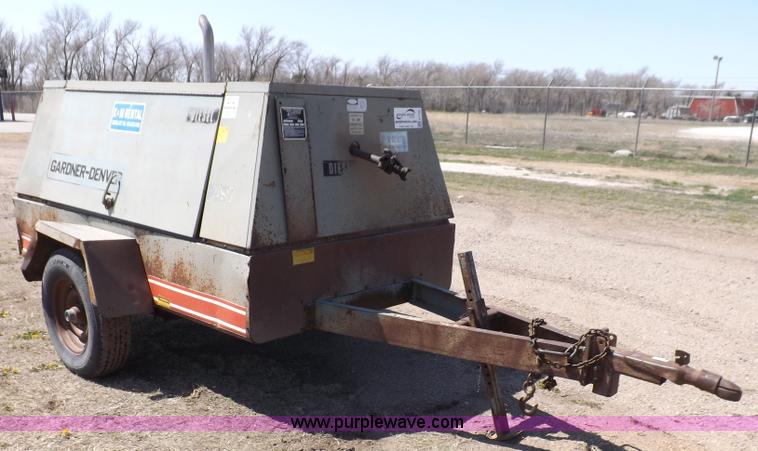 image for item H7192 1991 Gardner Denver air compressor