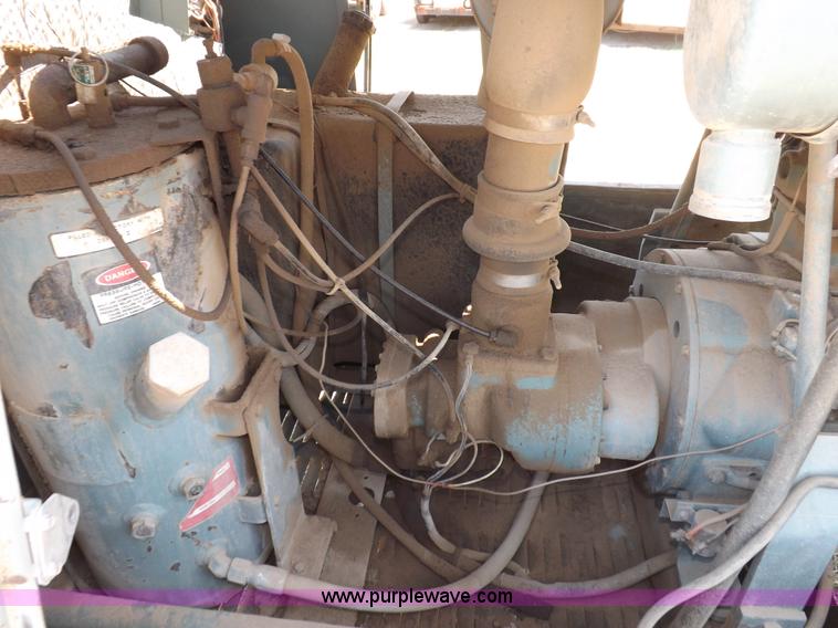 image for item H7192 1991 Gardner Denver air compressor
